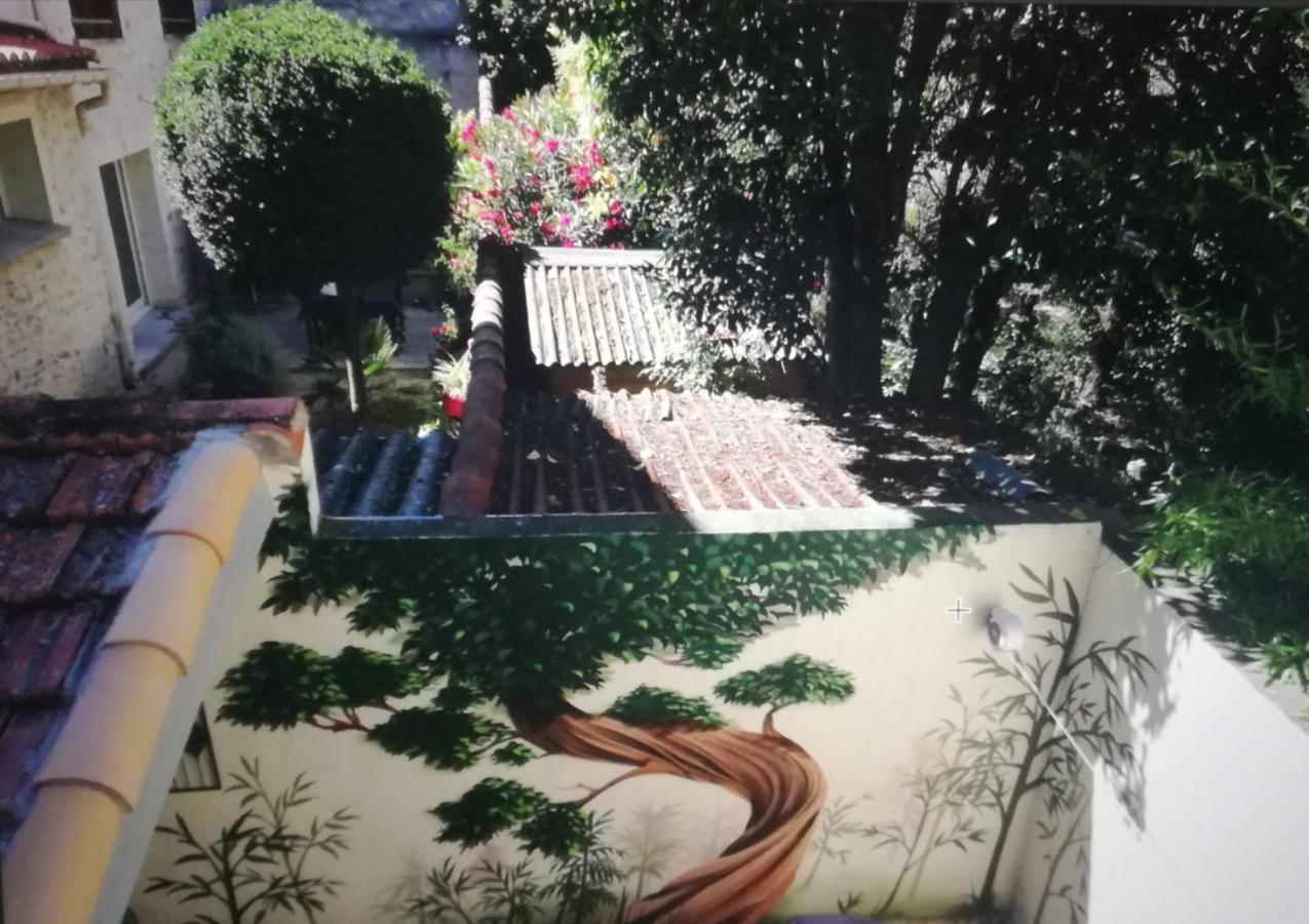 Suite Volupte Classee 3 Etoiles Avec Vue Sur Jardin, Climatisation Montpellier Exterior foto